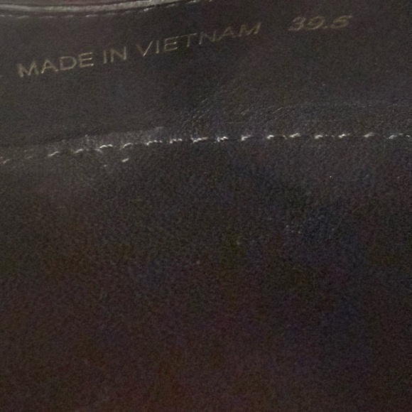 Prada Black polished leather bowtie embellished block heel pumps EU 39.5 - Picture 6 of 10